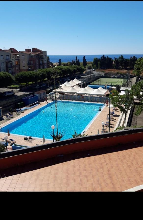 Appartamento Les Roches Noires Giardini Naxos Eksteriør bilde